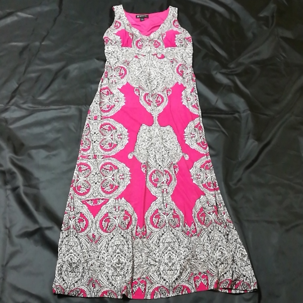 Dress Pink with Black and White Designs Size Petit